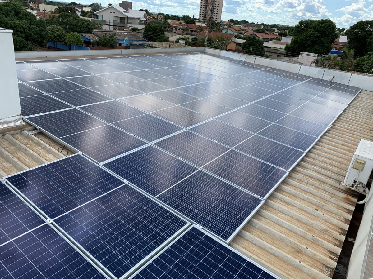 Módulos solares instalados
